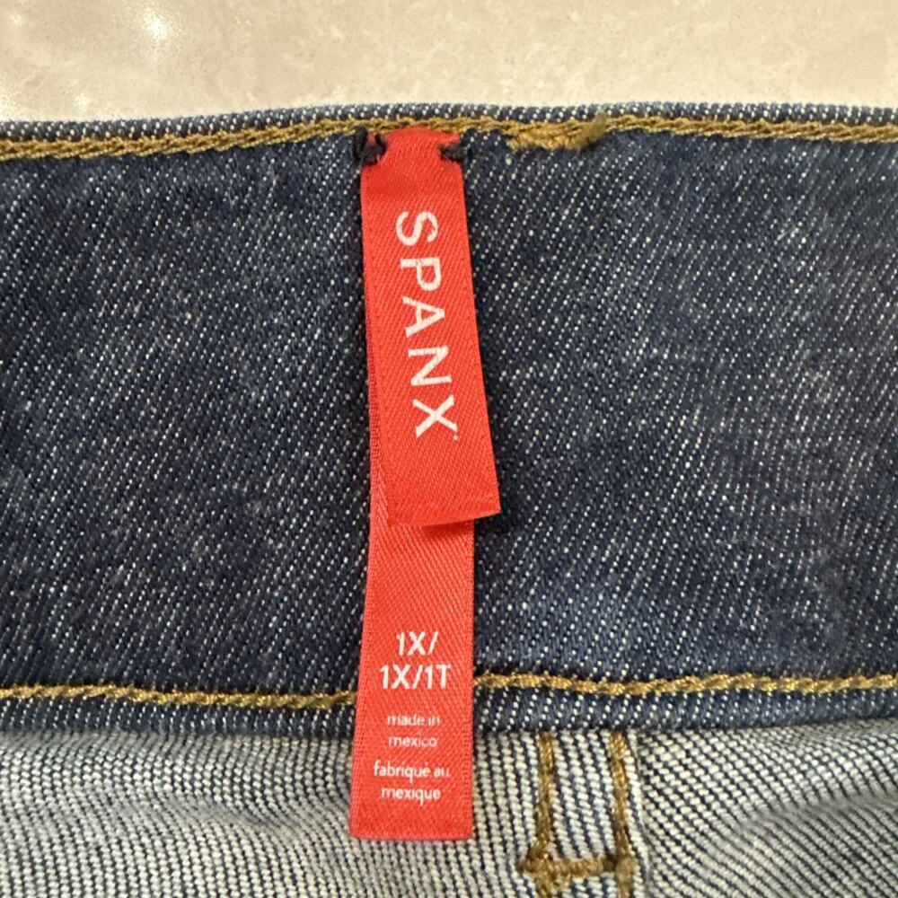 Spanx Jeans Kick Flare High Rise Cropped Tummy Shaping Blue Denim Plus Size 1X - Picture 9 of 10